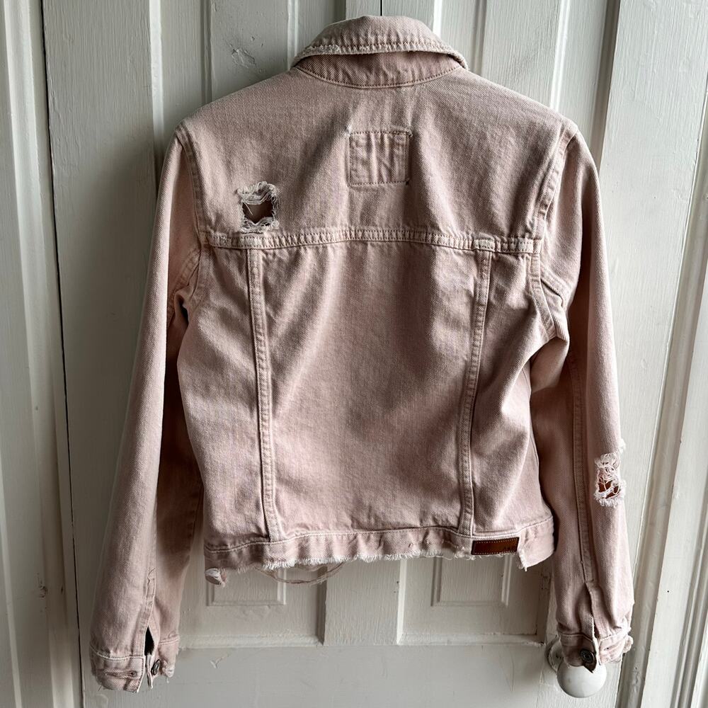 Abercrombie & Fitch Blush Pink Distressed Jean Jacket - Picture 9 of 10